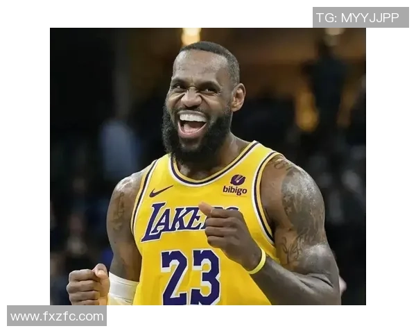 湖人对热火比赛中第三次失误引发的战术反思与球员表现分析 湖人对热火比赛中第三次失误引发的战术反思与球员表现分析